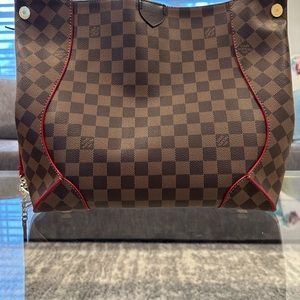 NEW LOUIS VUITTON CAISSA HOBO Cherry Interior & Trim.